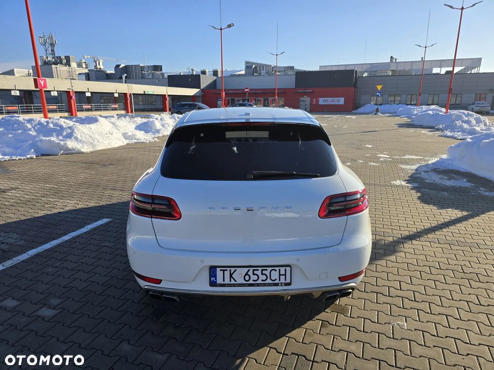Porsche Macan Turbo - 6