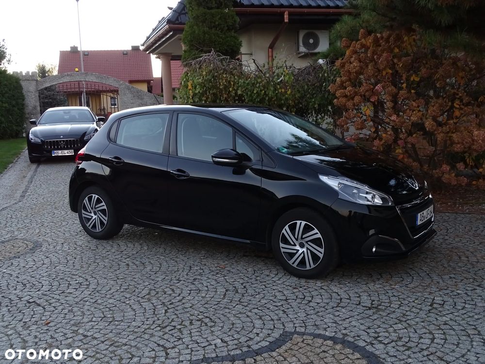 Peugeot 208 2019 photo 4