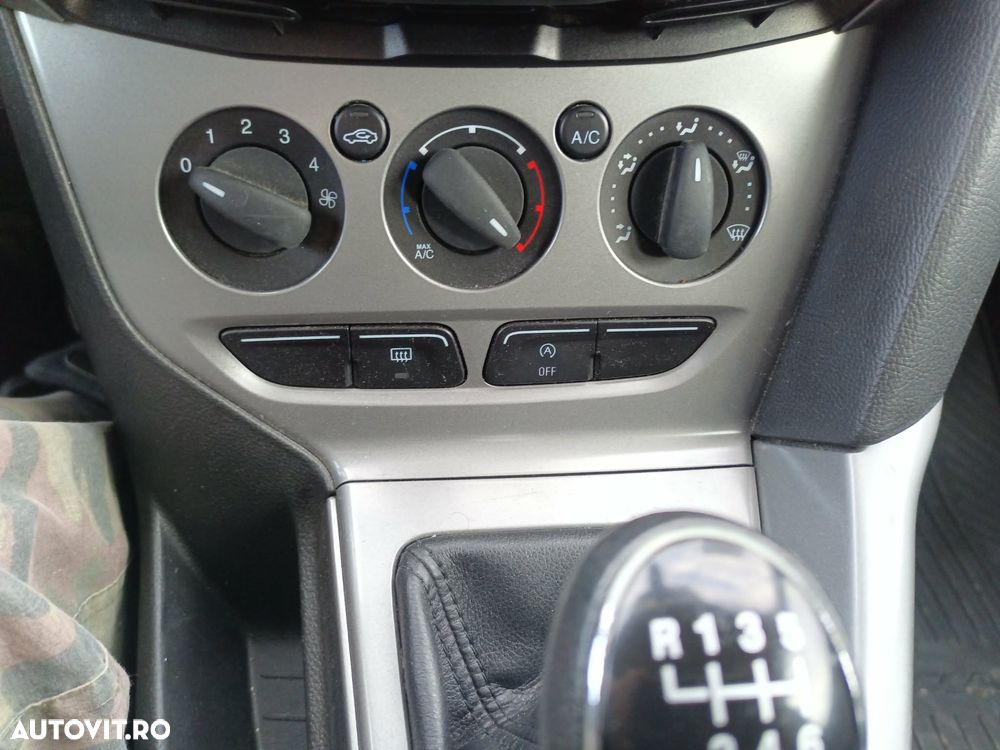 Ford Focus 1.6 TDCi DPF Trend - 10