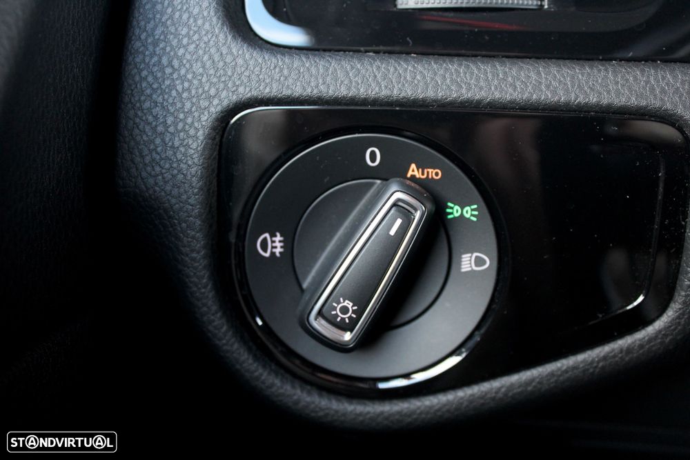 VW Golf 2.0 TSI GTI DSG - 26