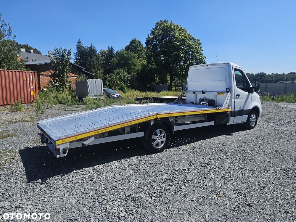 Mercedes-Benz SPRINTER - 10