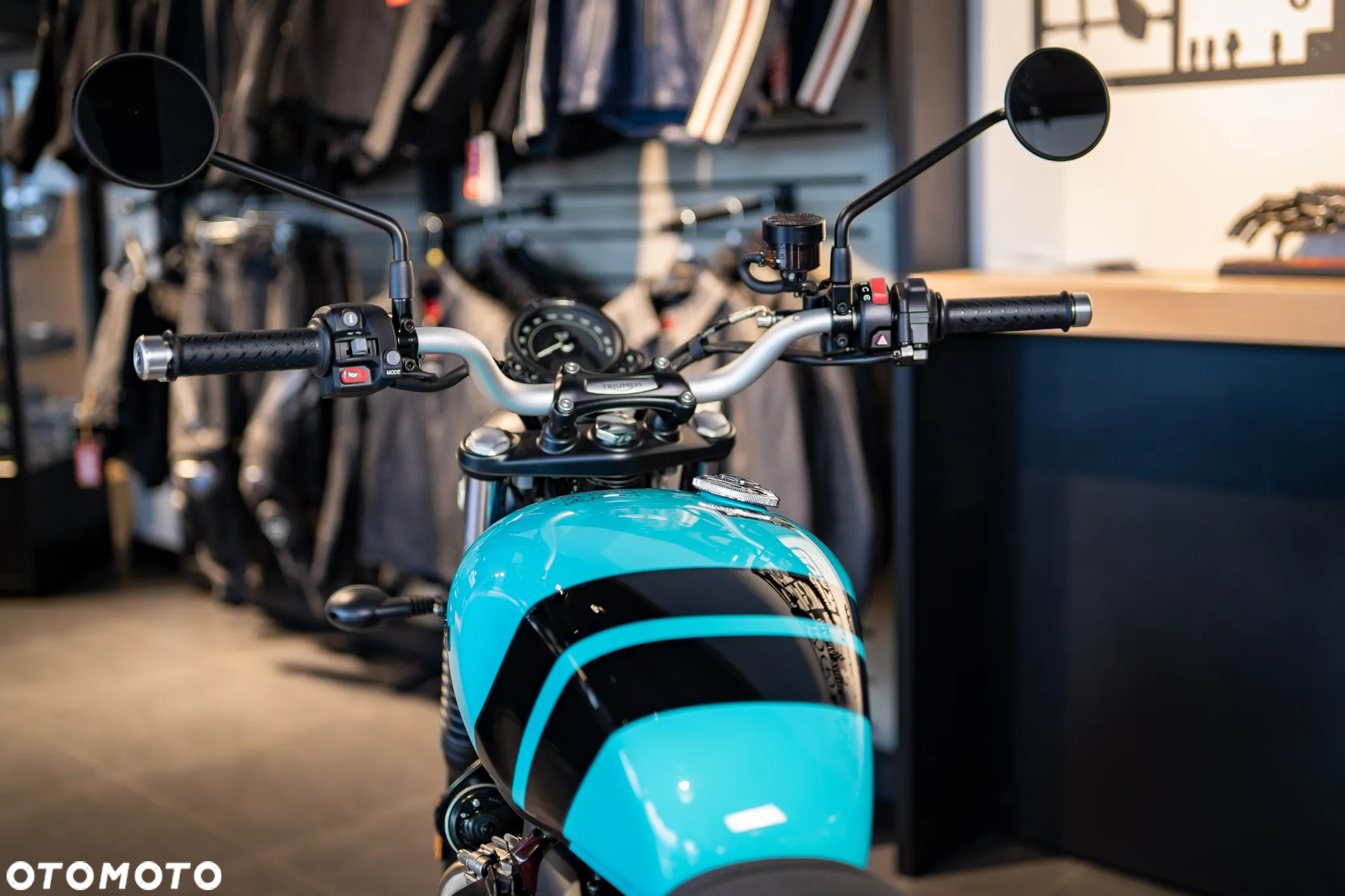 Triumph Scrambler - 9