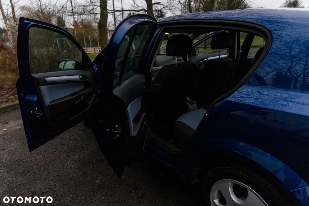 Opel Astra 1.4 Enjoy - 17