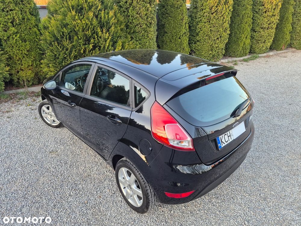 Ford Fiesta 1.25 Celebration - 17