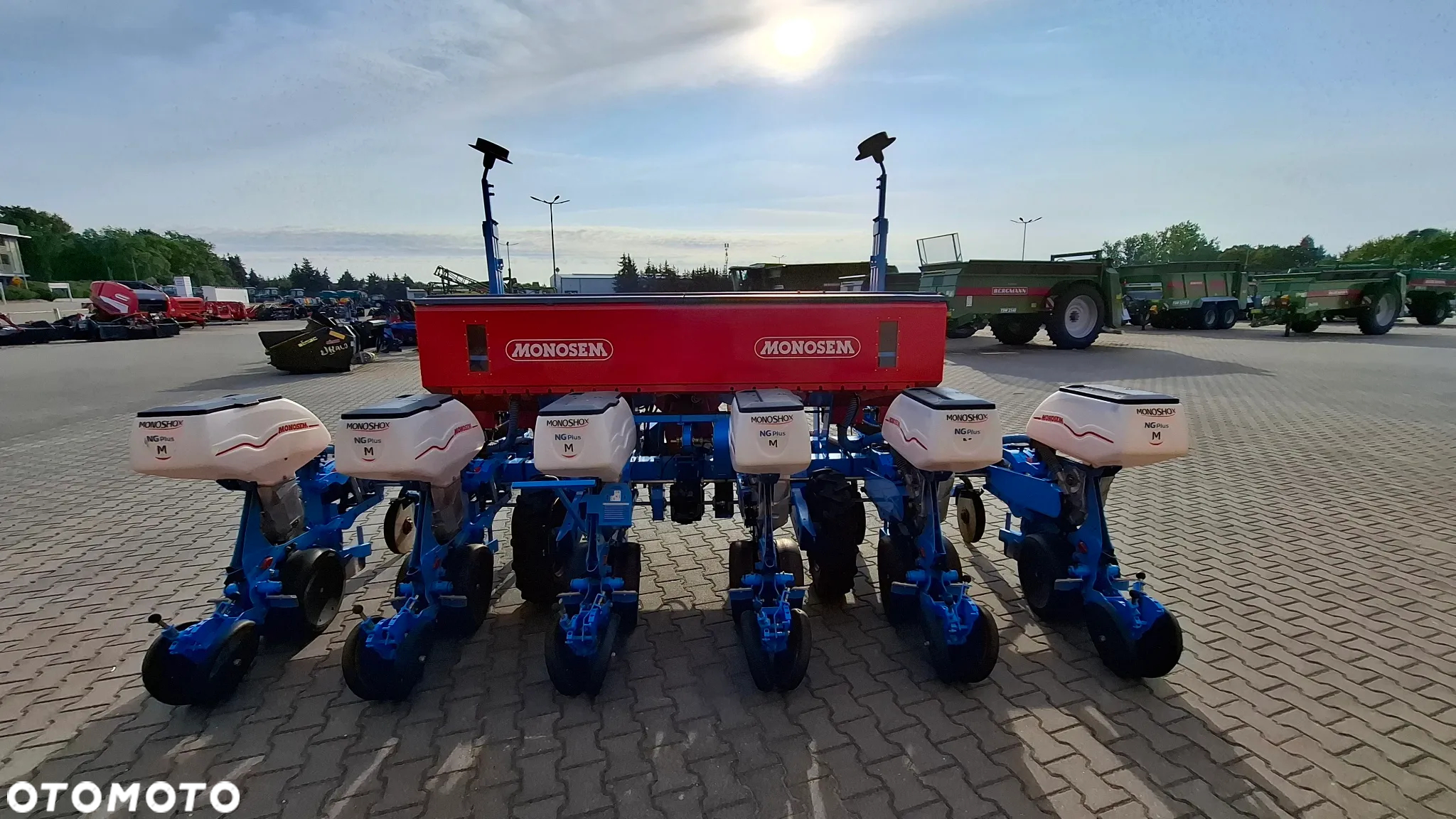 Monosem Siewnik punktowy 6-rzędowy NG PLUS M Monoshox - 14