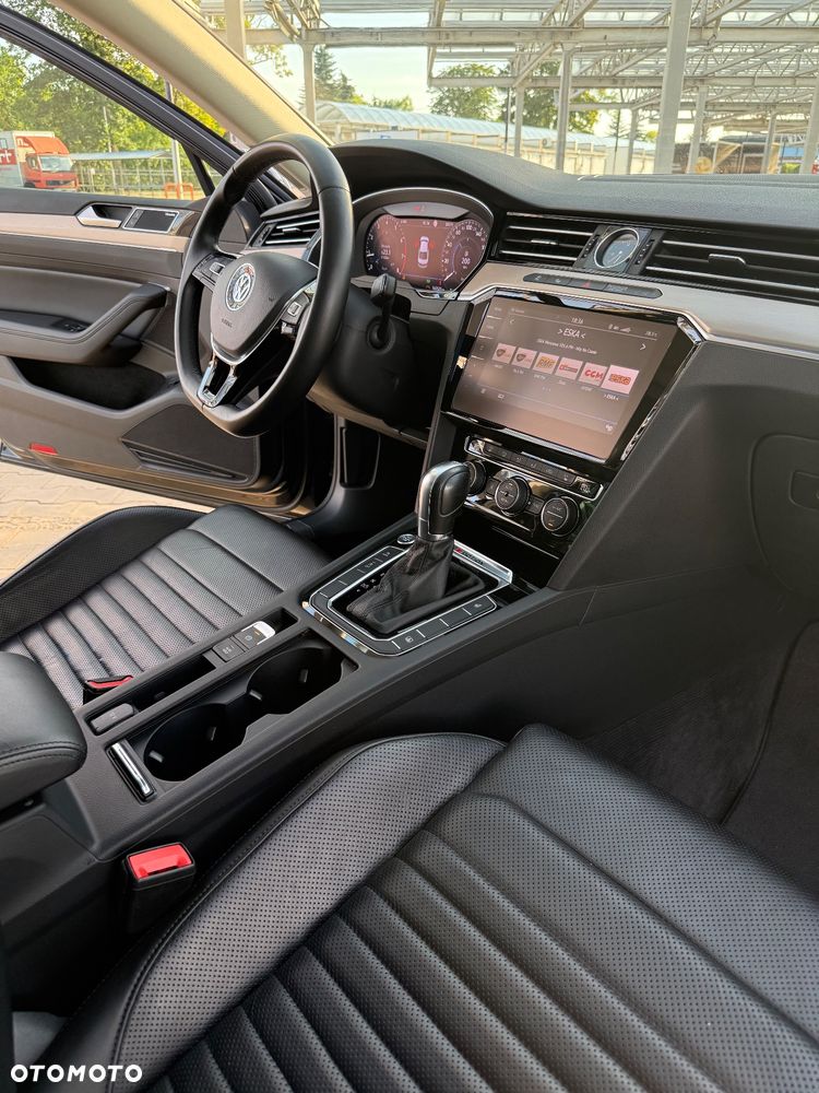 Volkswagen Passat 2.0 TSI 4Mot R-Line Edition DSG - 19