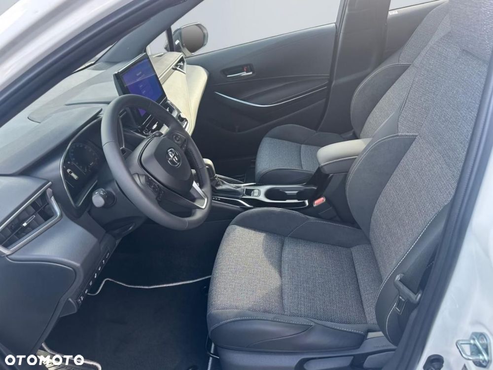 Toyota Corolla - 12