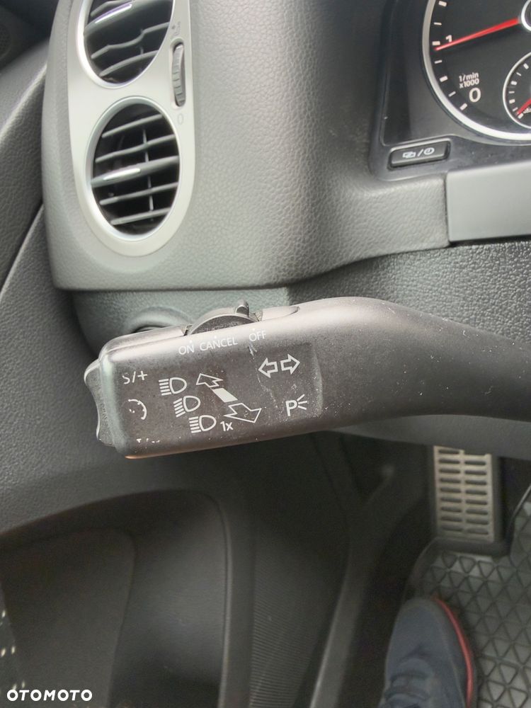Volkswagen Tiguan 2.0 TDI 4Mot R-Style DSG - 15