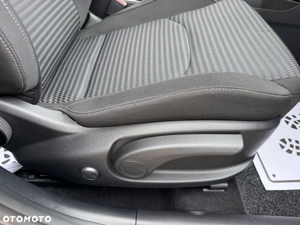 Kia Ceed 1.6 CRDi (48V Mild-Hybrid) DCT7 Platinum - 33