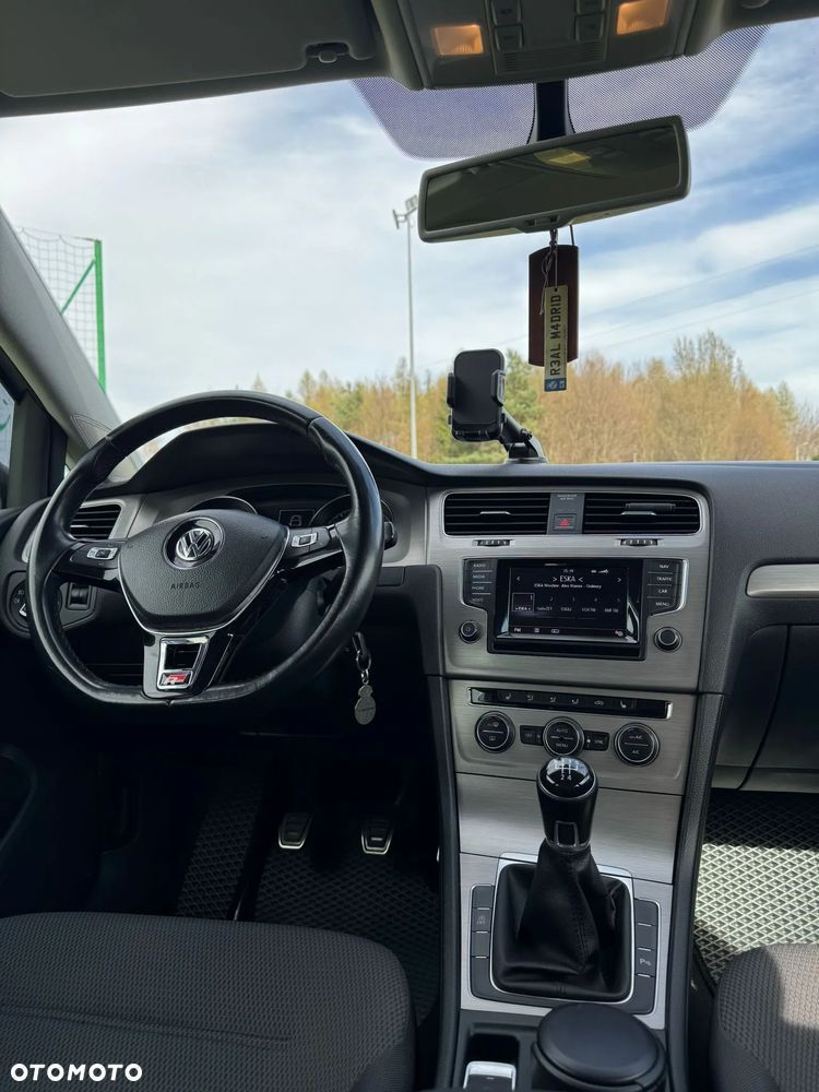 Volkswagen Golf 1.6 TDI BMT Comfortline - 10