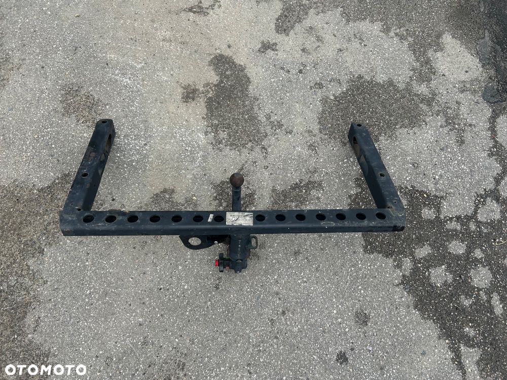 Audi A4 B8 hak holowniczy wpinany - 1
