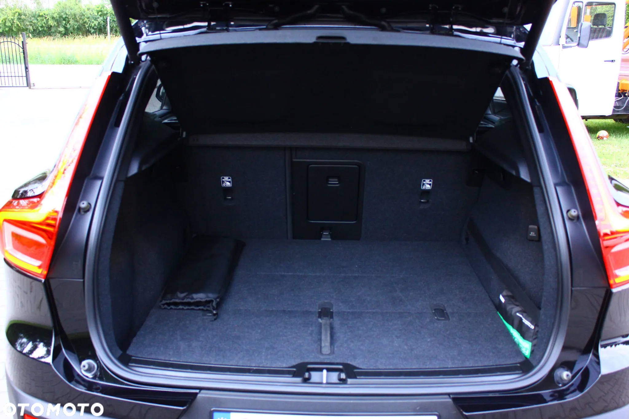 Volvo XC 40 D3 Geartronic Momentum Pro - 35