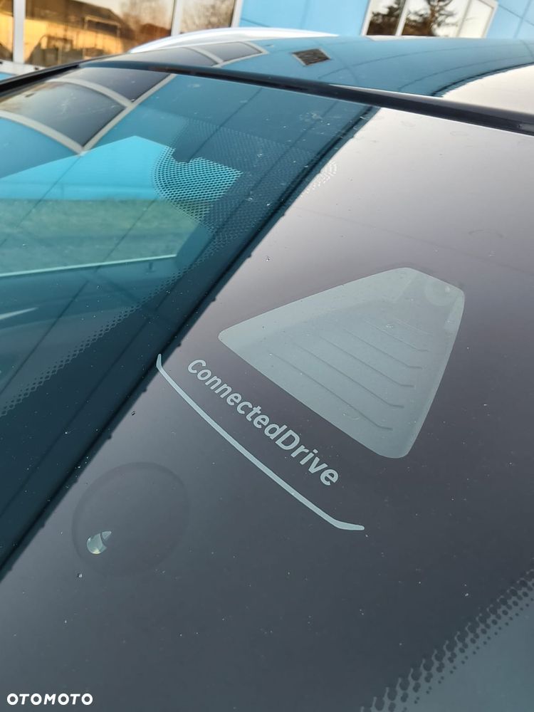 BMW Seria 5 525d - 13