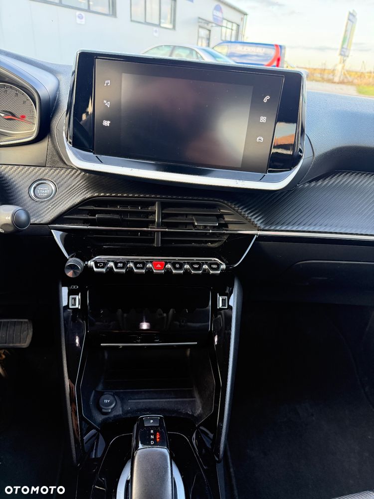 Peugeot 2008 1.5 BlueHDi Allure Pack S&S EAT8 - 16