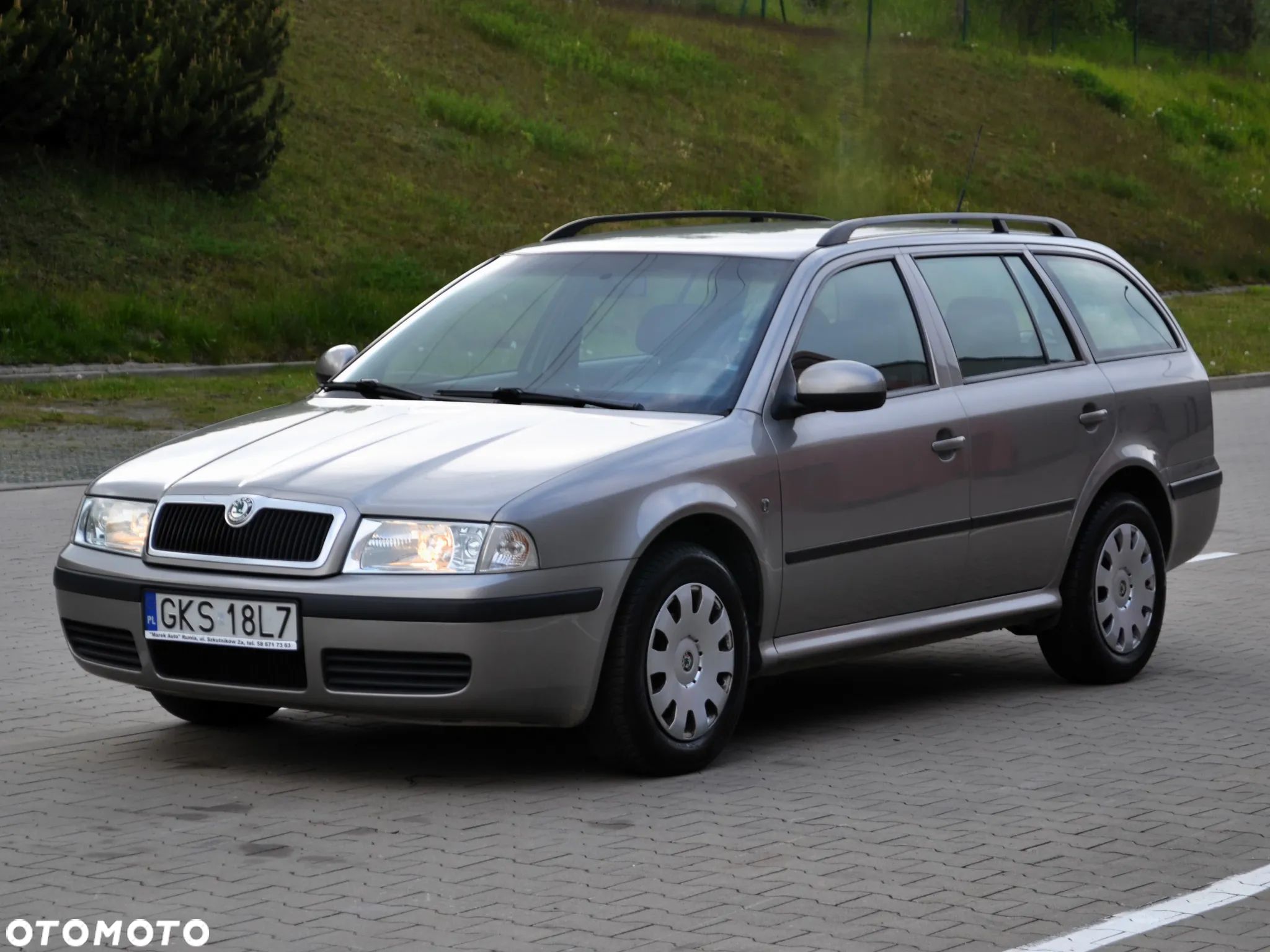 Skoda Octavia 1.6 Tour Plus Ice - 1