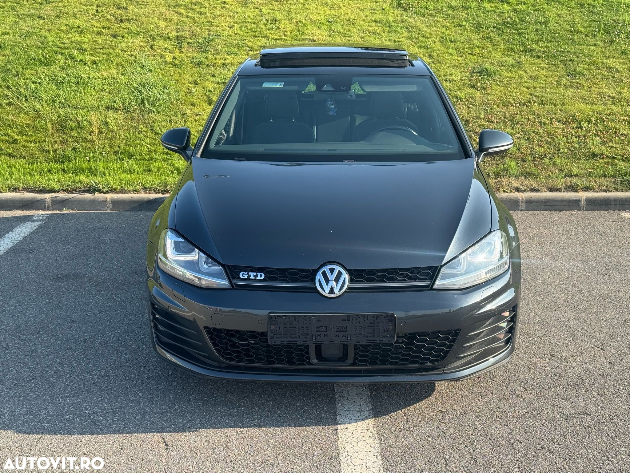 Volkswagen Golf 2.0 TDI DPF BMT DSG GTD - 2