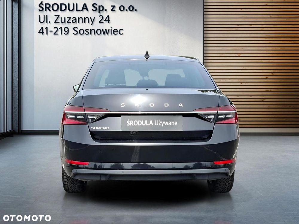 Skoda Superb 2.0 TDI SCR Style DSG - 4