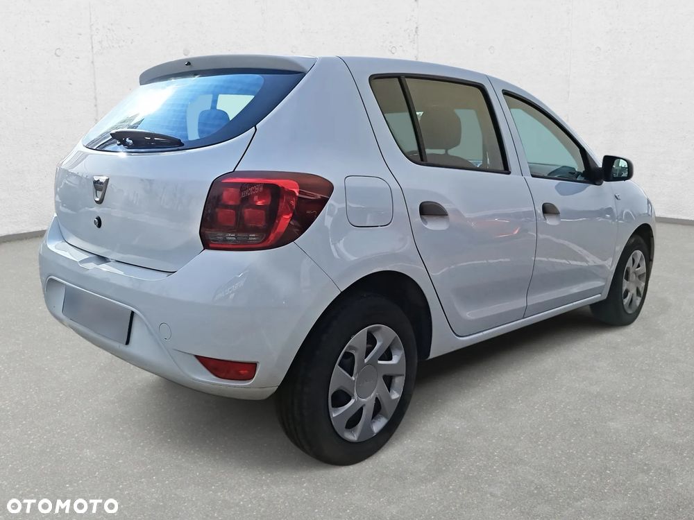 Dacia Sandero - 6