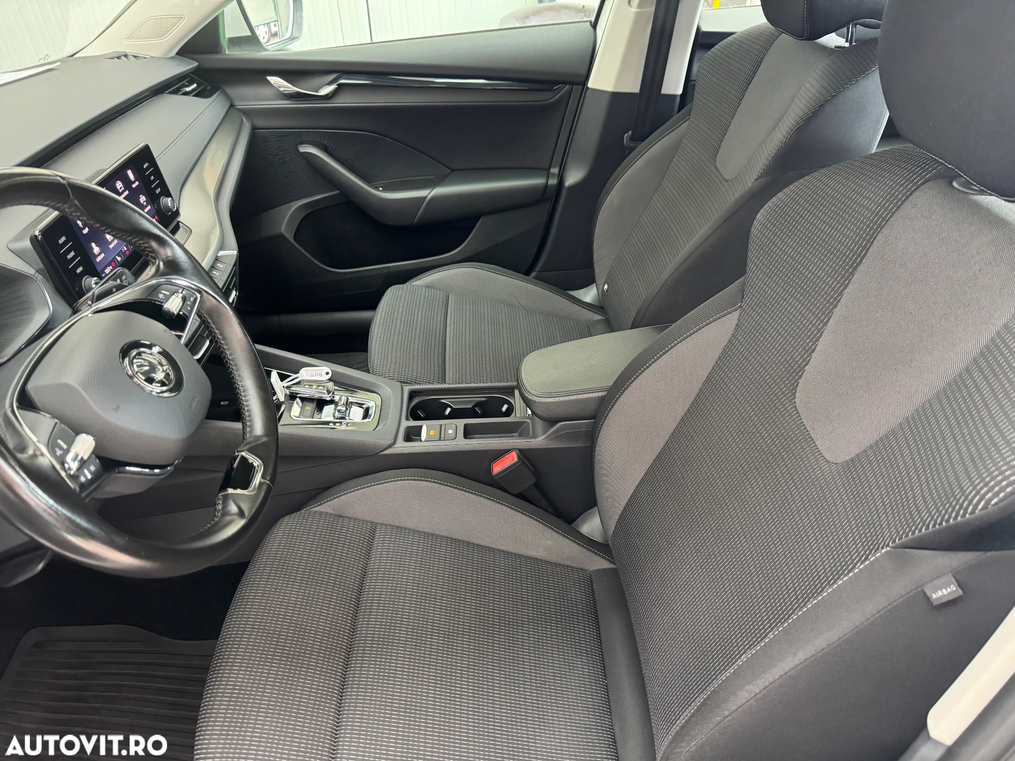 Skoda Octavia 2.0 TDI DSG Ambition - 11