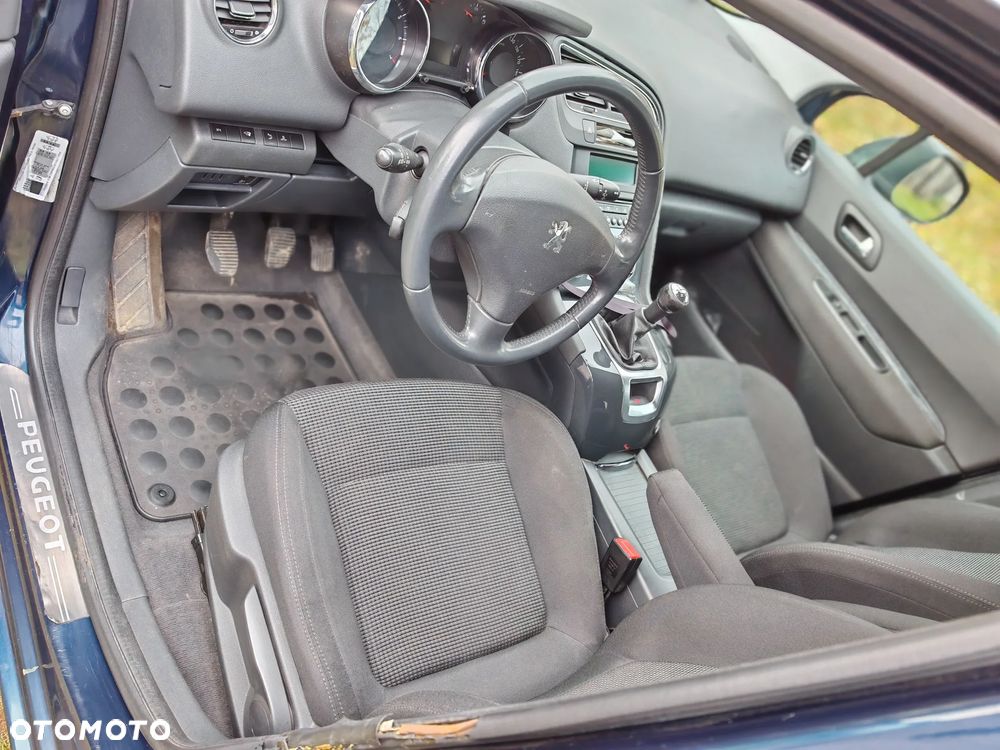 Peugeot 5008 - 4