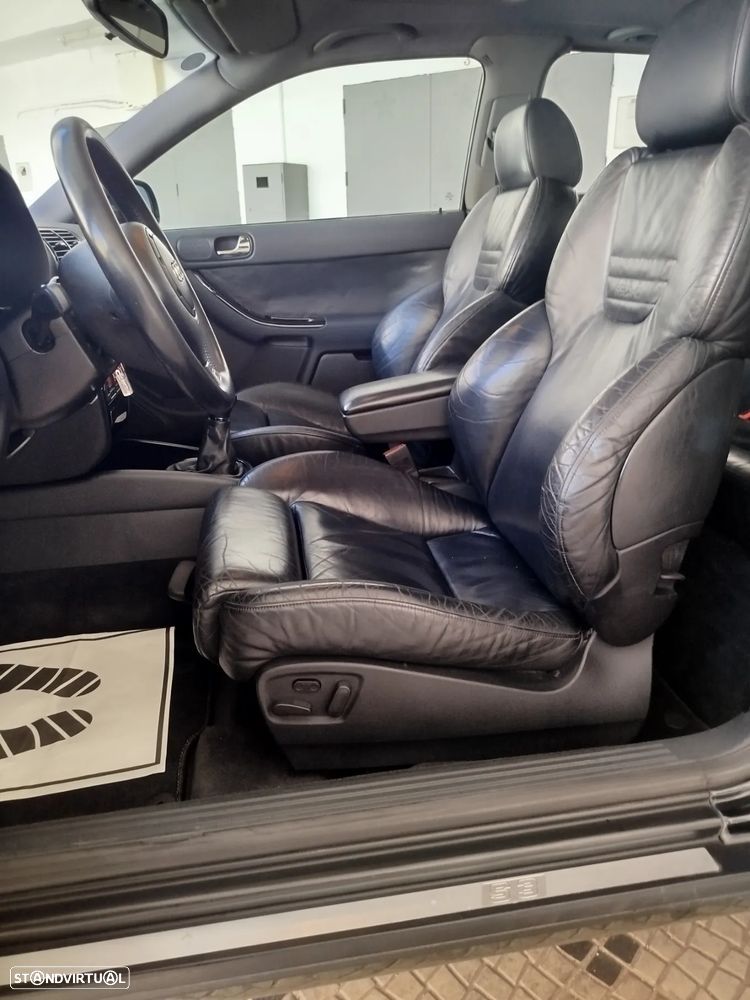 Audi S3 1.8 T quattro - 26