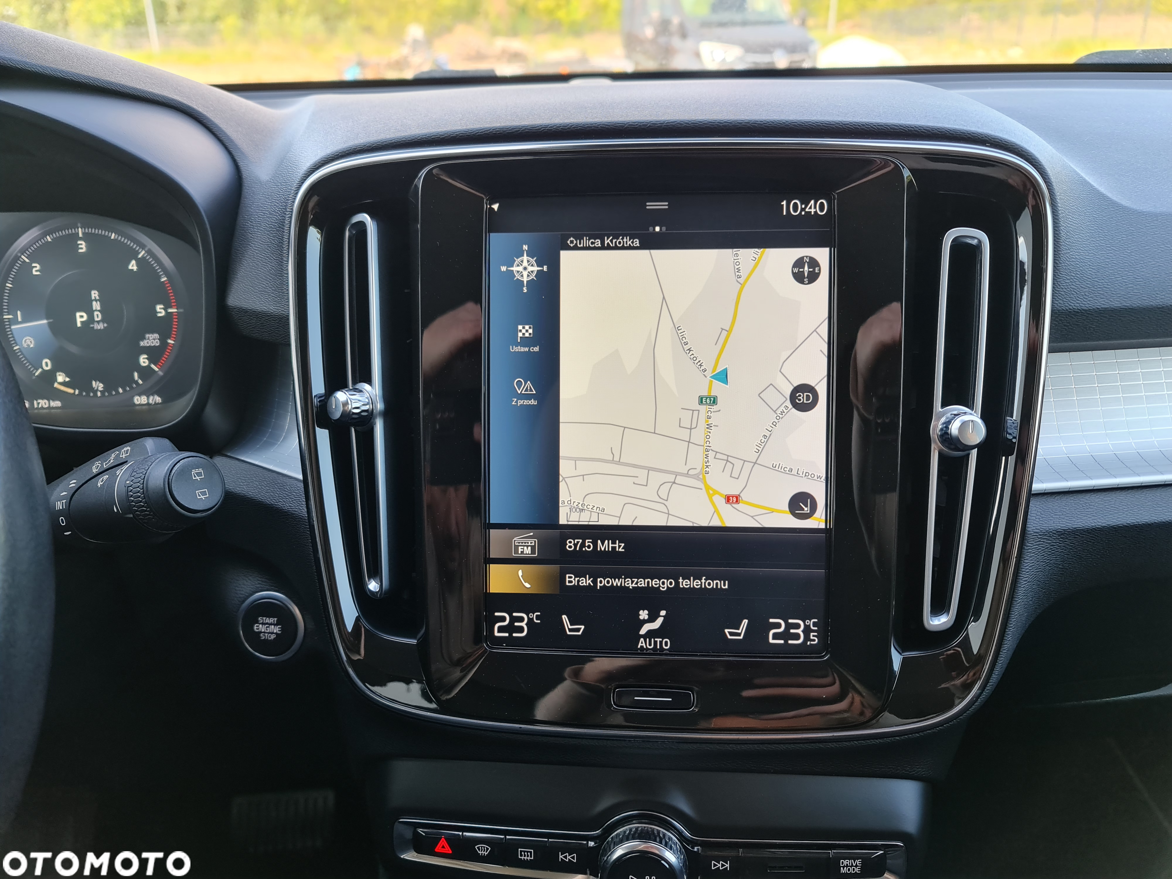 Volvo XC 40 D3 AWD Geartronic Momentum Pro - 11