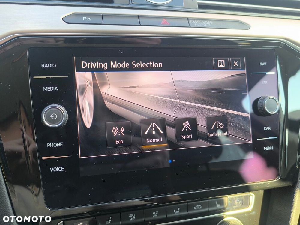 Volkswagen Passat - 27