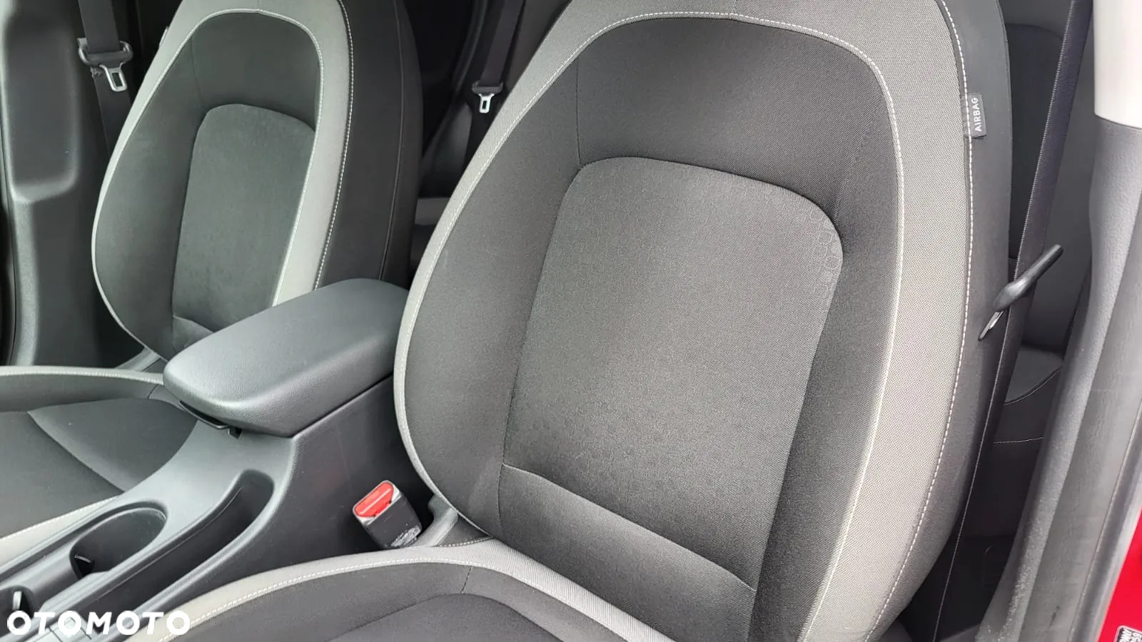 Hyundai Kona 1.6 GDI Hybrid Style DCT - 35
