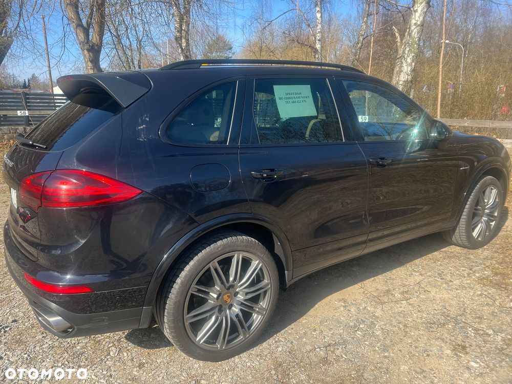 Porsche Cayenne - 14