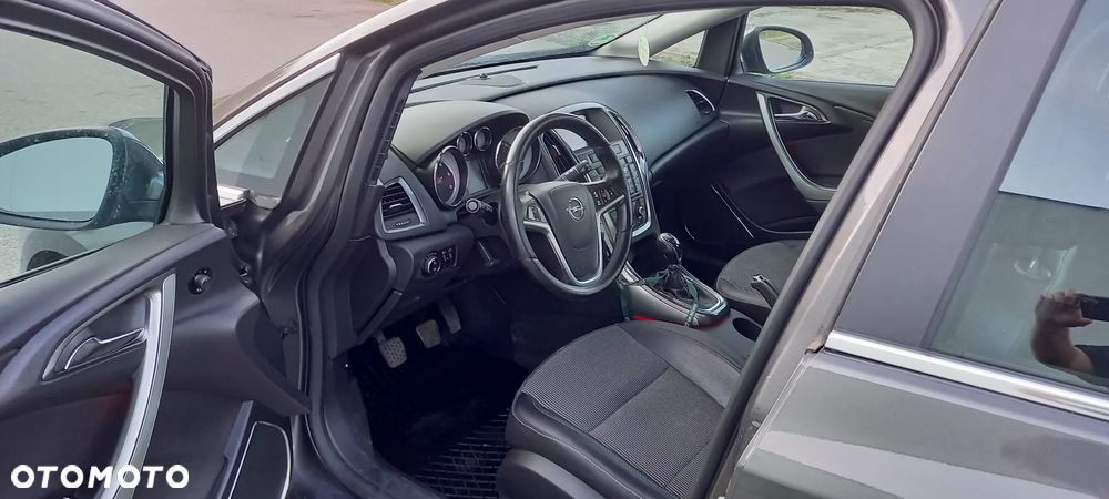 Opel Astra 1.7 CDTI DPF Cosmo - 21