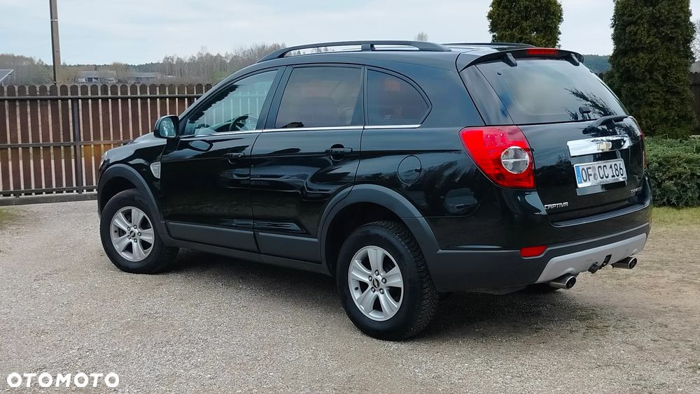 Chevrolet Captiva 2.4 LS - 19