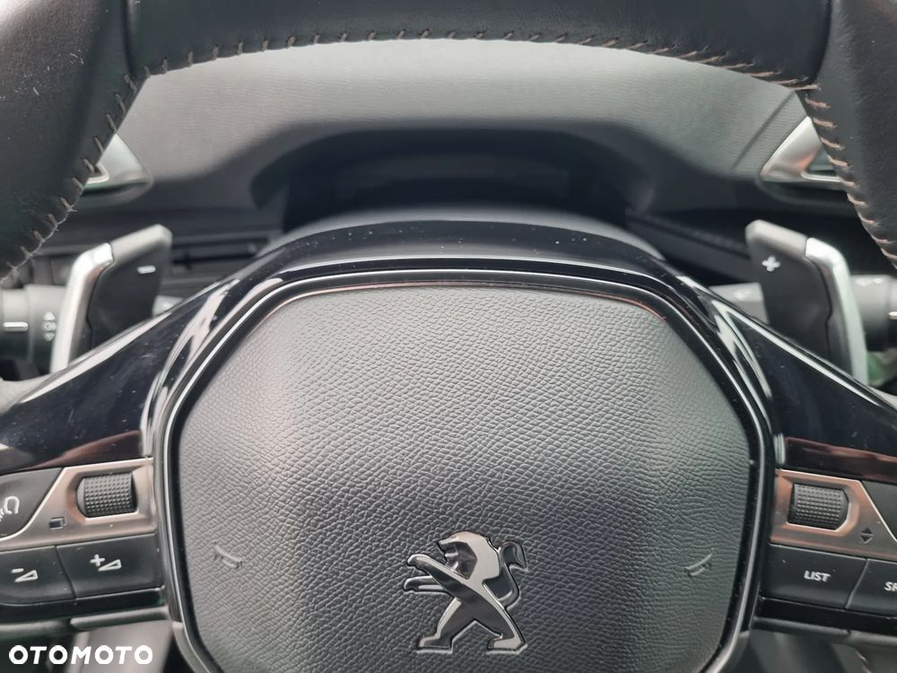 Peugeot 3008 1.2 PureTech Allure S&S EAT6 - 23