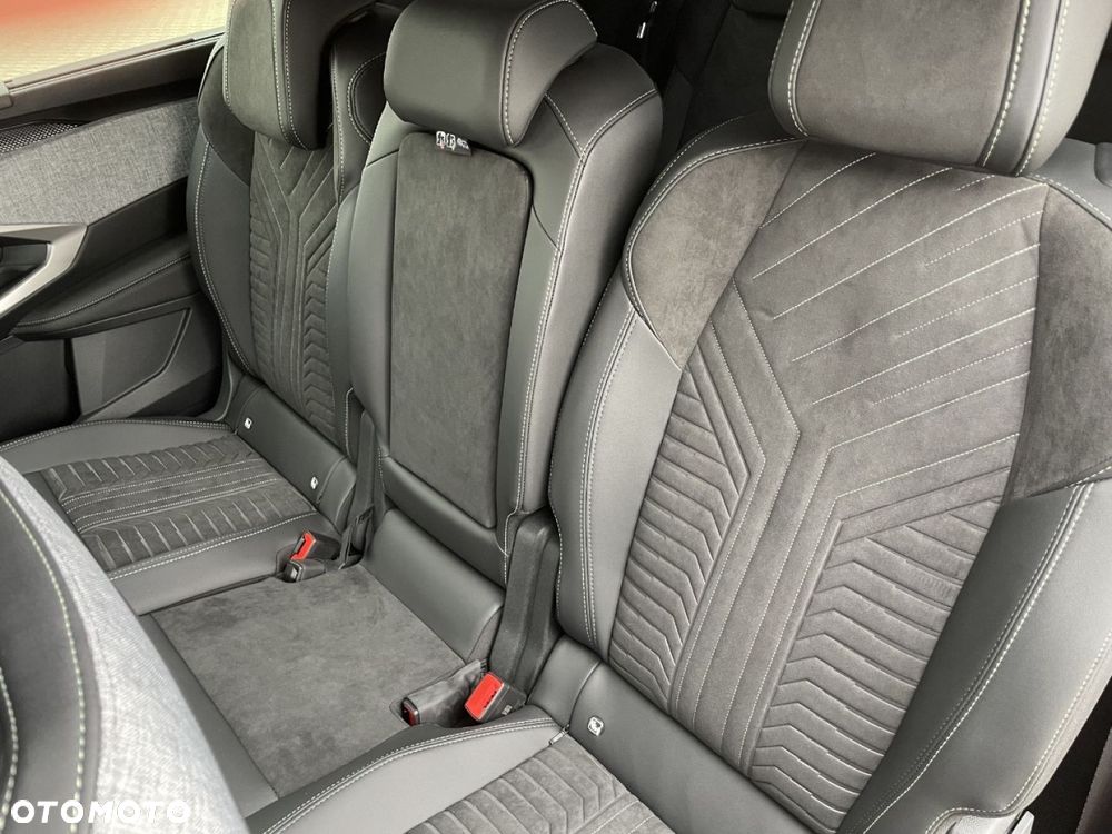 Peugeot 5008 - 10