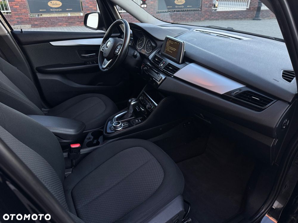 BMW Seria 2 216d GT Sport Line - 16