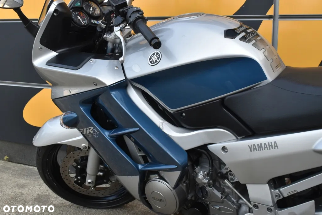 Yamaha FJR - 13