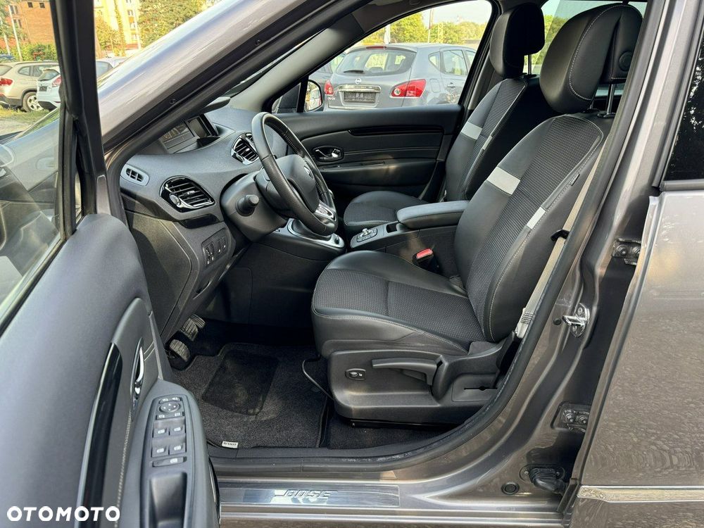 Renault Grand Scenic - 22