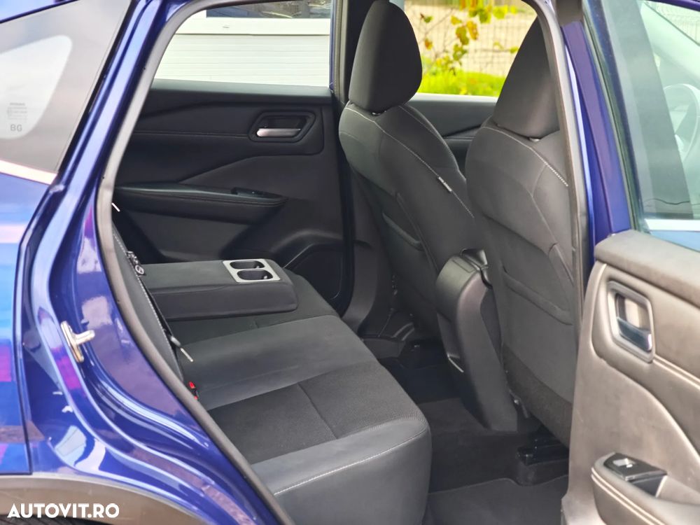 Nissan Qashqai 1.3 DIG-T N-CONNECTA - 11