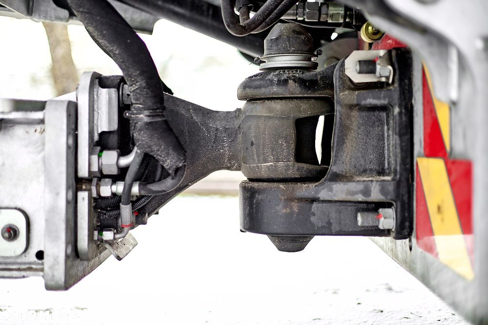 Mercedes-Benz ACTROS - 19