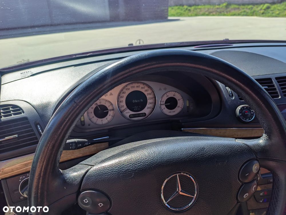 Mercedes-Benz Klasa E 300 BLUETEC Avantgarde - 12