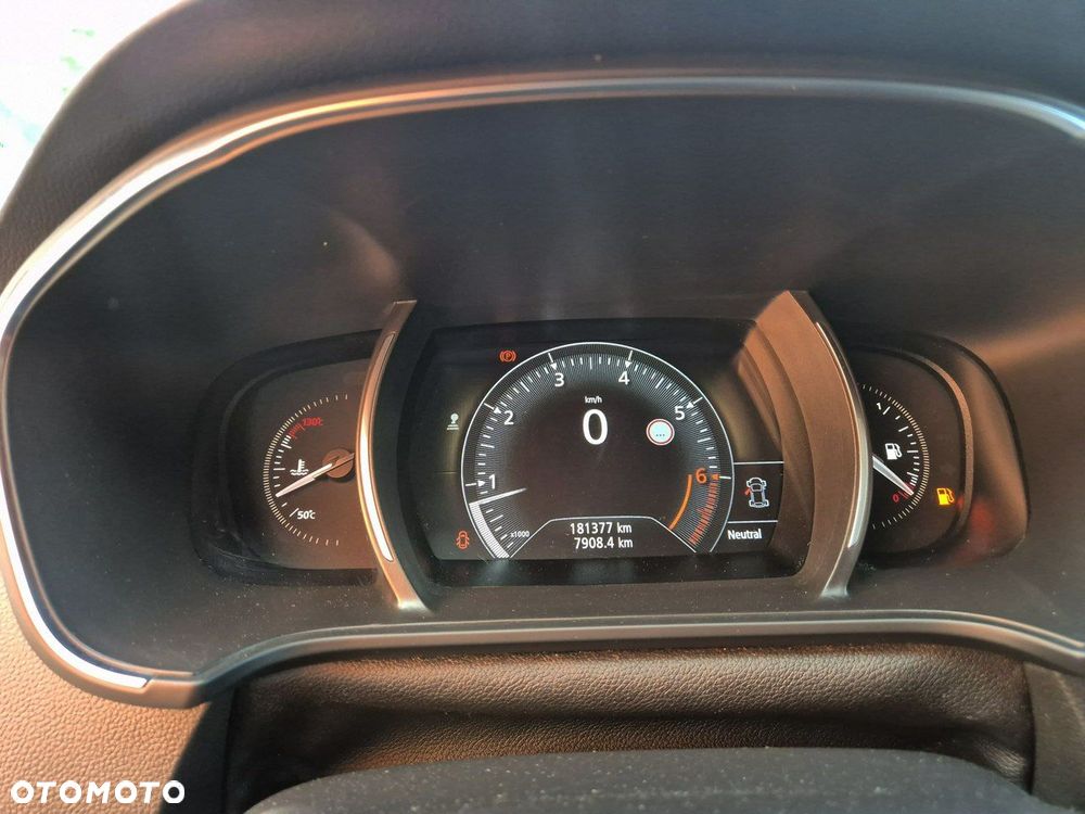 Renault Megane Grandtour ENERGY TCe 130 BOSE EDITION - 17