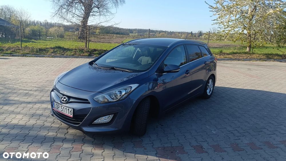 Hyundai i30 blue 1.6 CRDi Trend - 8
