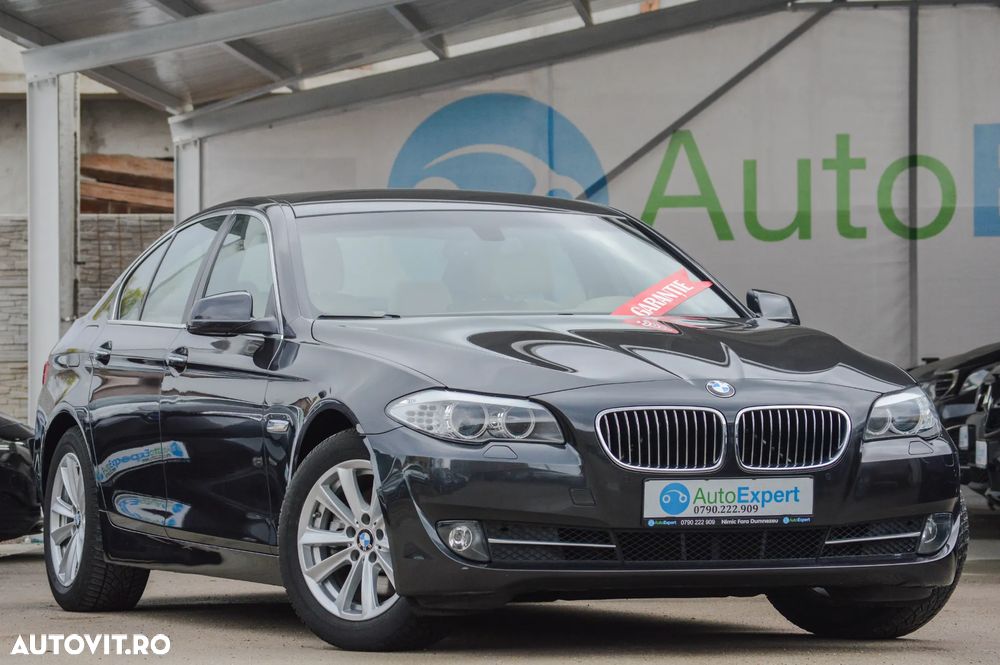 BMW Seria 5 520d Aut. Luxury Line - 2