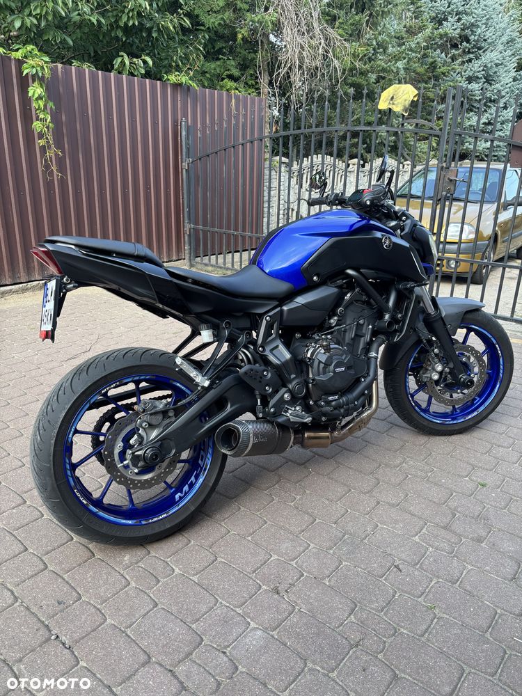 Yamaha MT - 2