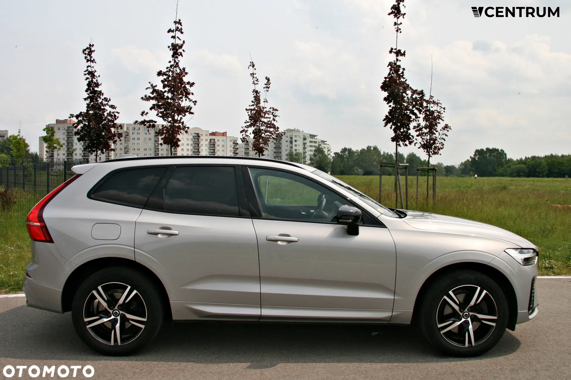 Volvo XC 60 B5 B AWD Plus Dark - 3
