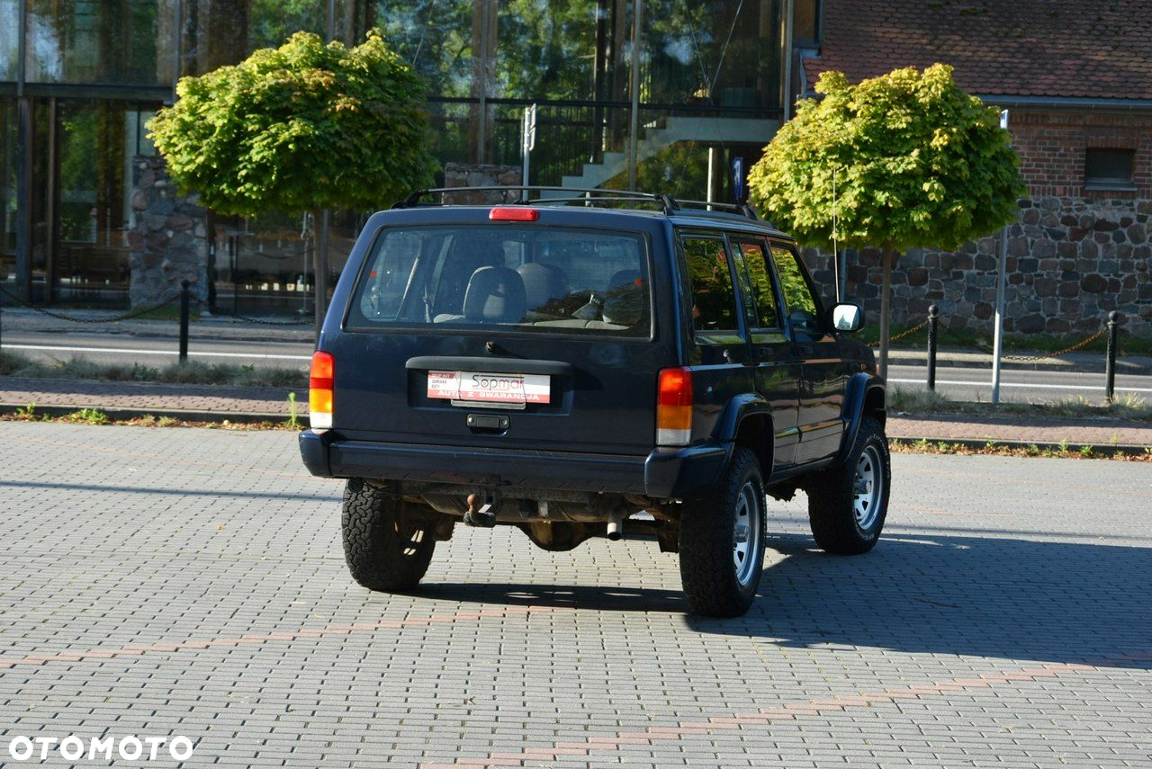 Jeep Cherokee - 6