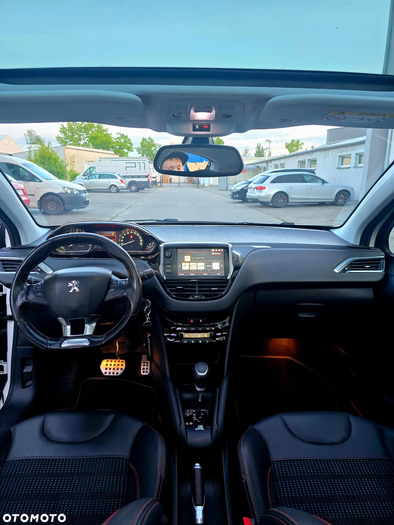 Peugeot 208 PureTech 110 Stop & Start EAT6 Allure - 9
