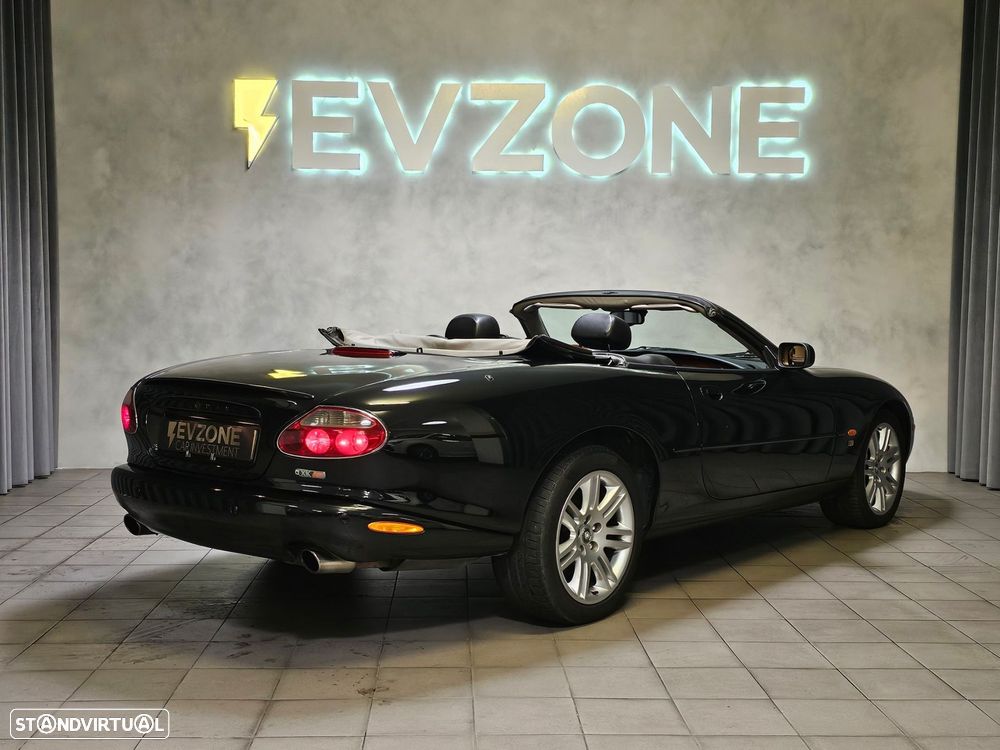 Jaguar XK XKR 4.2 Coupé SC - 9