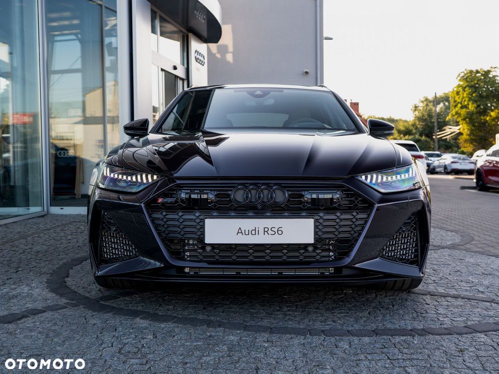 Audi RS6 Avant - 8