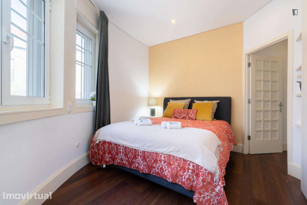 Apartamento com 3 quartos - localizado em Santo Ildefonso Porto - Grande imagem: 2/33