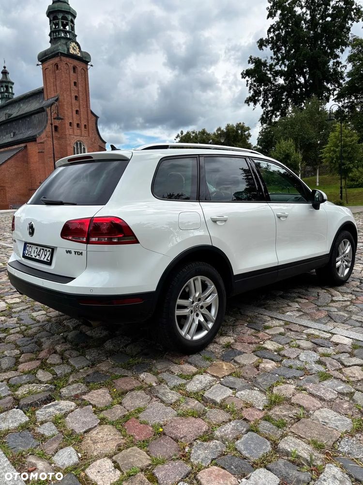 Volkswagen Touareg - 2